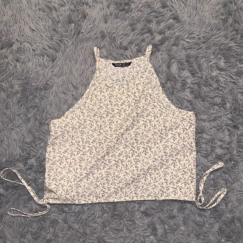 shein deep side tank top SIZE MEDIUM